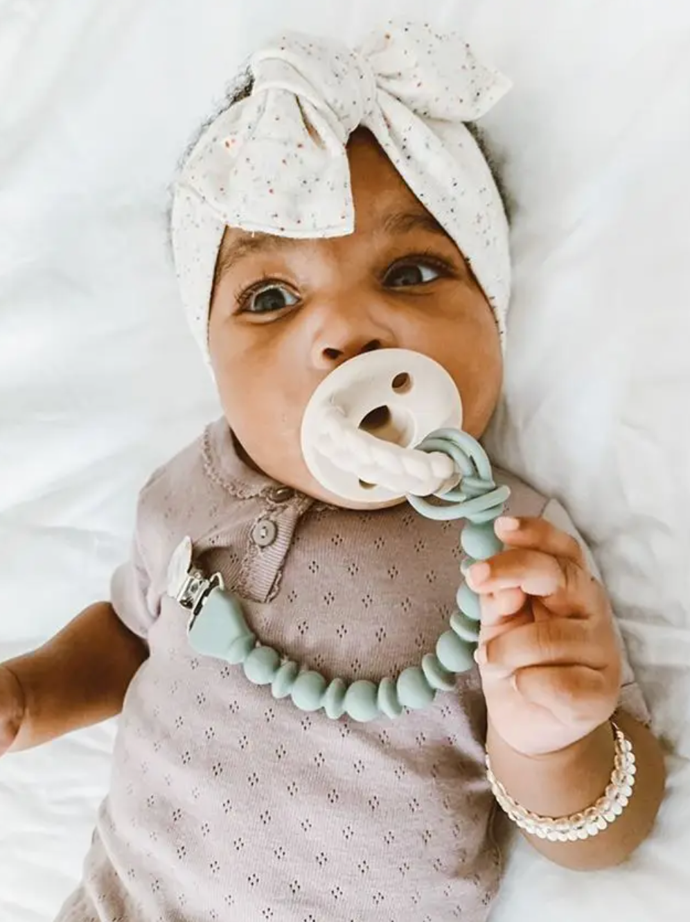 Itzy Ritzy Sweetie Strap Silicone One-Piece Pacifier Clips
