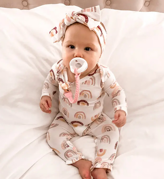 Itzy Ritzy Sweetie Strap Silicone One-Piece Pacifier Clips